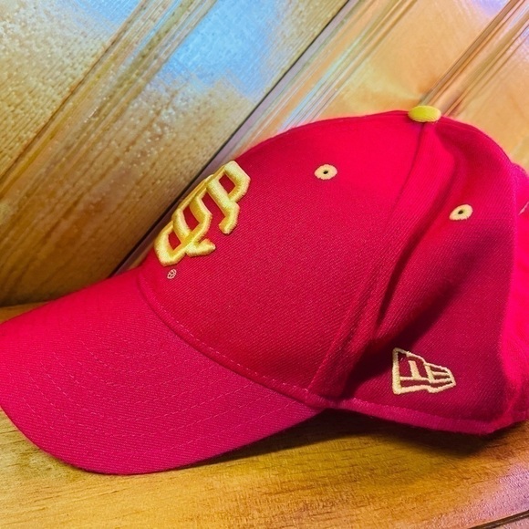 New era NCAA University Of Southern California Cap size 7 1/2 - Picture 3 of 3